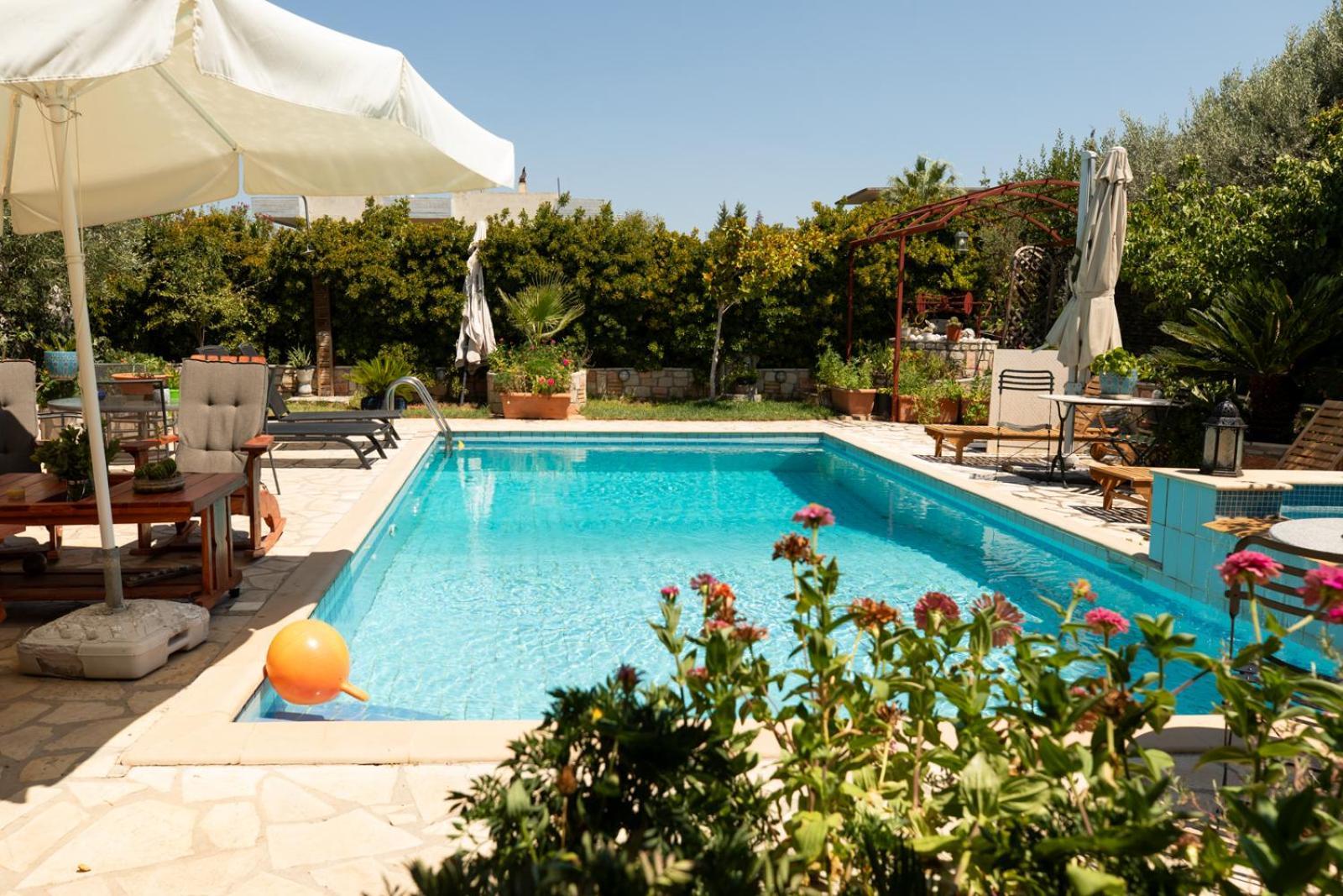 Jacuzzi Pool House Ama5690 Apartment Халкис Екстериор снимка